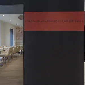 4* Hotel Les Bulles De